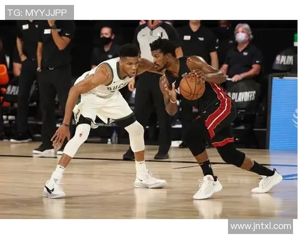 雄鹿与热火对决分析及比赛前瞻探讨 雄鹿与热火对决分析及比赛前瞻探讨