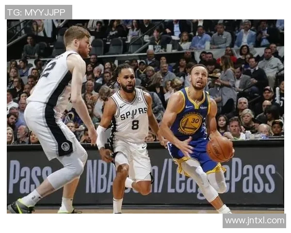 马刺与勇士G4激战正酣谁能在季后赛中逆袭晋级决赛